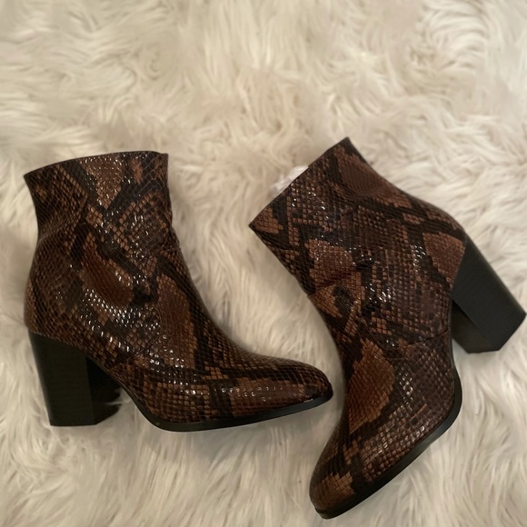 Great condition boots! - Picture 6 of 6